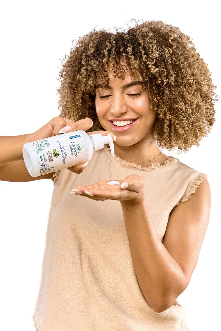 بلسم إنفينيتي للشعر يُترك على الشعر